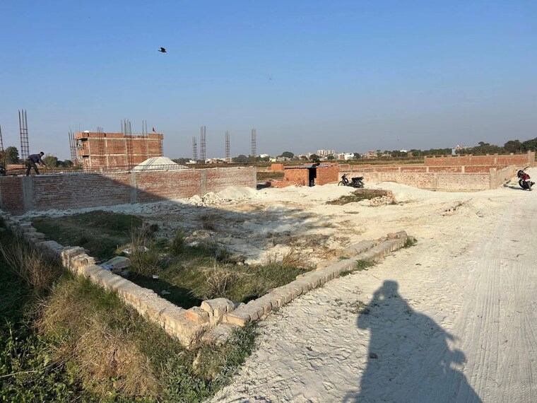 Nearby, bhavya-basera-realty  1296 Sq.Ft. Plot In Ramnagar Varanasi 10477825