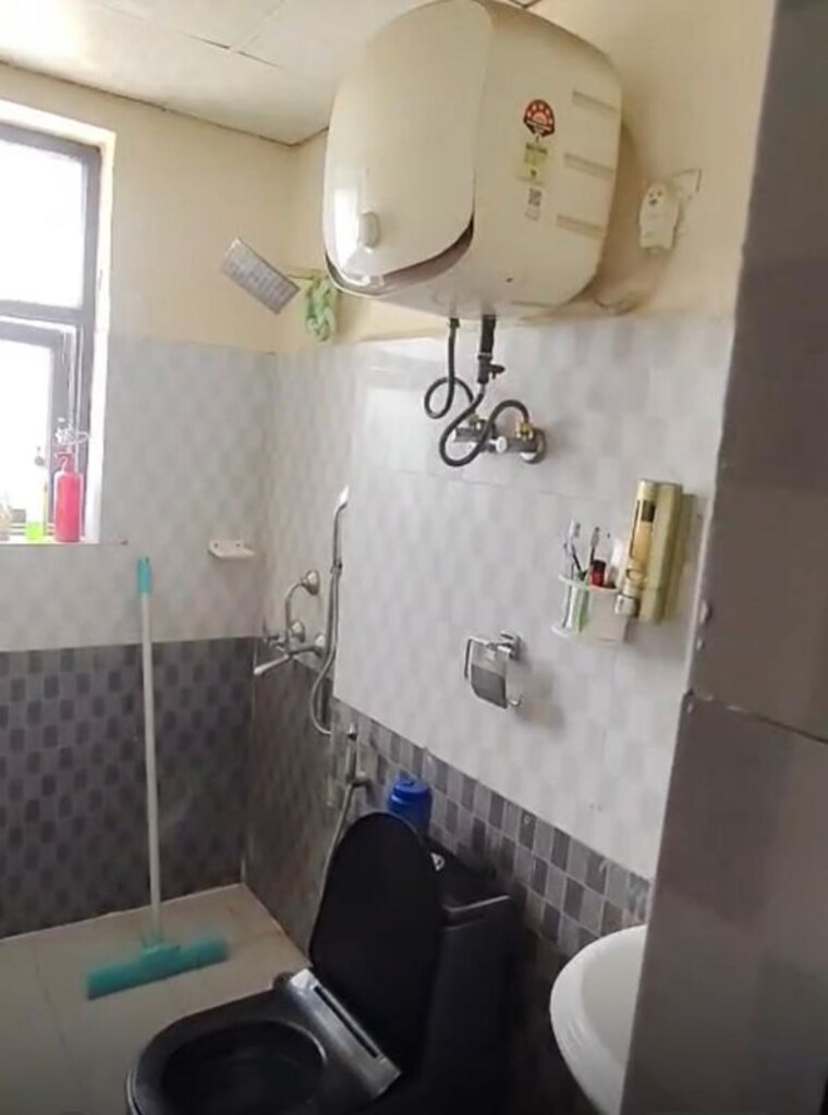 Bathroom, sanchar-residency 3.5 Bedroom 1785 Sq.Ft. Apartment In Raj Nagar Extension Ghaziabad 10477790