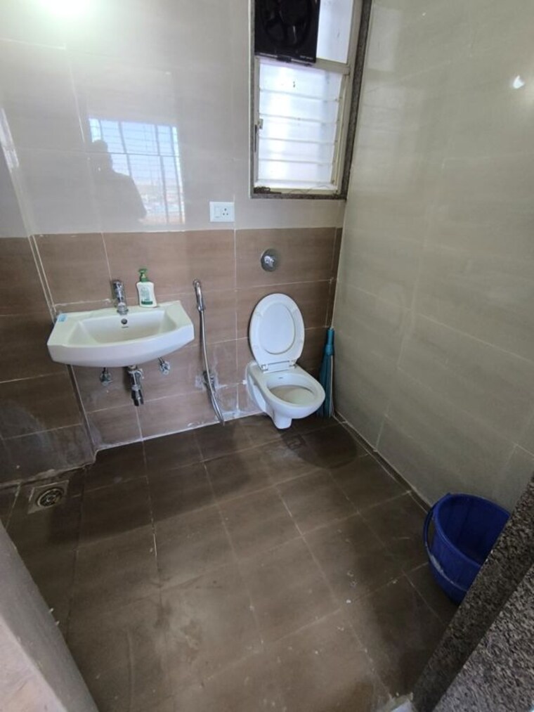 Bathroom, abil-verde 2 Bedroom 850 Sq.Ft. Apartment In Kalyani Nagar Pune 10477851