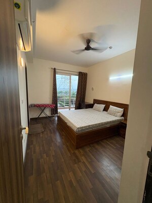 Bedroom in 3 BHK Apartment at Capital Residency 360, Sector 70a – for Rent