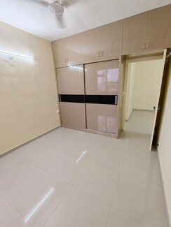 2 BHK Apartment For Rent in Pyramid Midtown