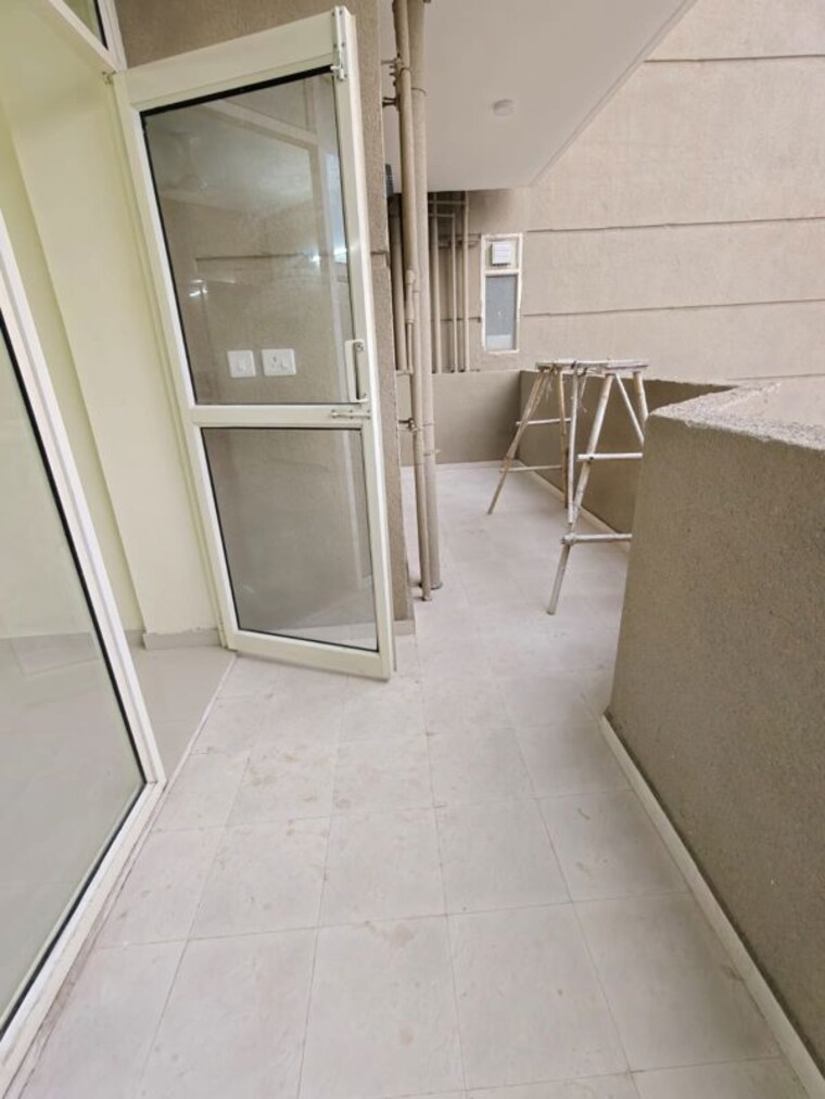 Balcony, pyramid-midtown 2 Bedroom 1000 Sq.Ft. Apartment In Sector 59 Gurgaon 10477865