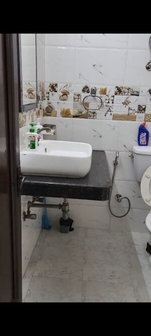 Bathroom in 1 RK Builder Floor at Lajpat Nagar Iii – for Rent