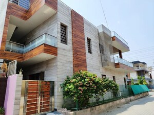 5 BHK Independent House For Sale in Sector 22