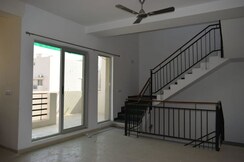 4 BHK + Pooja Room,Servant Room Villa For Sale in Vatika Signature Villas