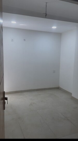 Room in 3 BHK Builder Floor at Anant Dham Society, Sector 49 – for Rent
