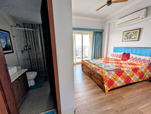 Bedroom in 3.5 BHK Builder Floor at Central Park Flower Valley Aqua Front Towers, Sohna Sector 33 – for Rent