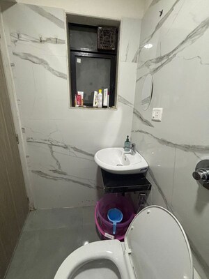 Bathroom in 1.5 BHK Apartment at Chandiwala Pearl Heaven, Andheri East – for Rent