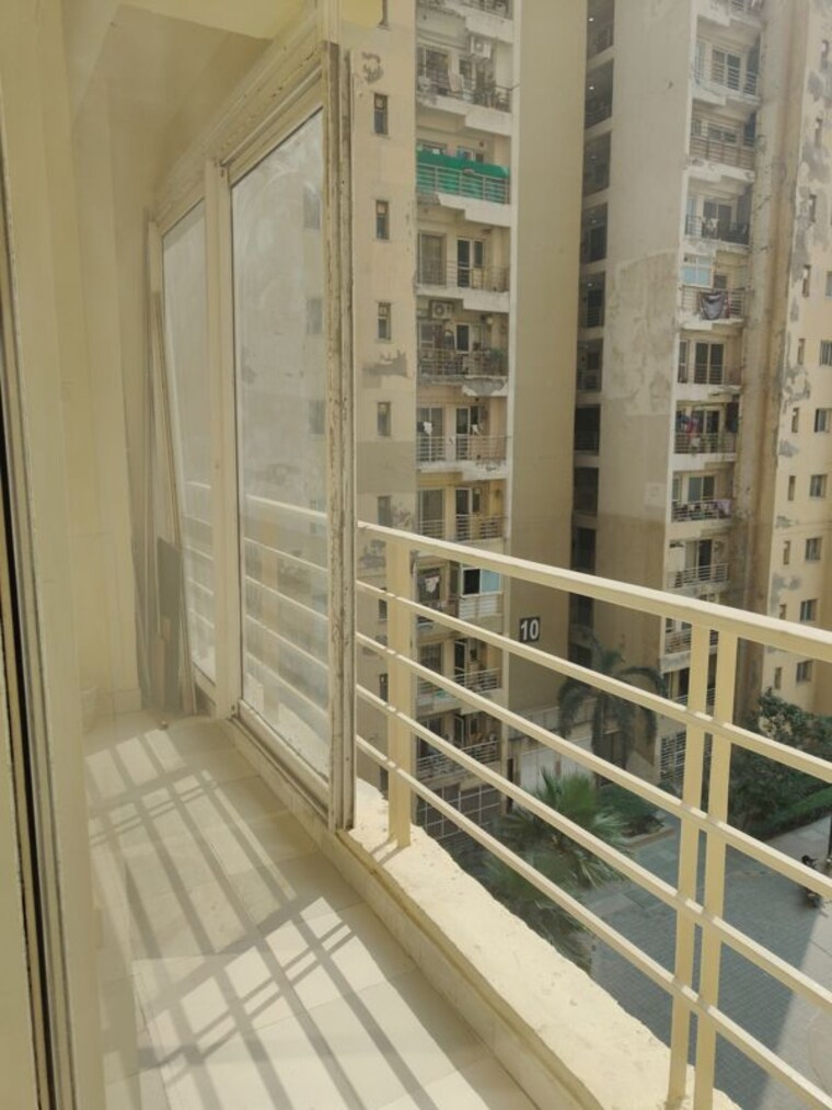 Balcony, paras-tierea-premium-floor 2.5 Bedroom 1070 Sq.Ft. Apartment In Sector 137 Noida 10477972