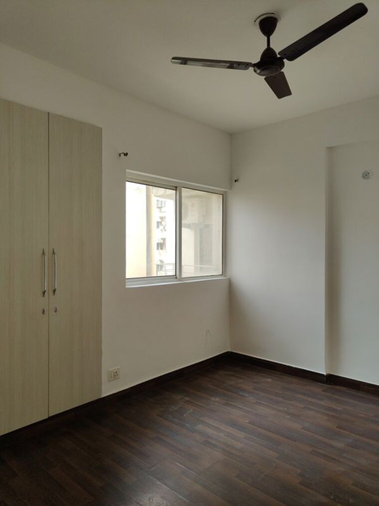 Room, paras-tierea-premium-floor 2.5 Bedroom 1070 Sq.Ft. Apartment In Sector 137 Noida 10477972