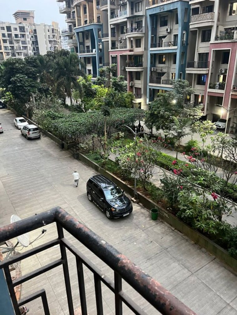 Balcony, golden-nest-kalyani-nagar 2 Bedroom 852 Sq.Ft. Apartment In Kalyani Nagar Pune 10478050