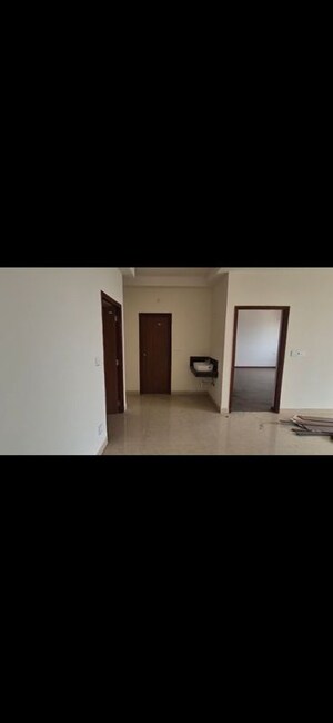 Room in 3 BHK Apartment at Aurobindo The Regent, Kondapur – for Sale