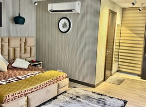 Bedroom in 6+ BHK Independent House at Sector 39 – for Sale