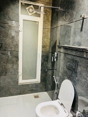Bathroom in 2 BHK Builder Floor at Sector 43 – for Rent