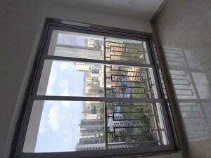 Room in 2 BHK Apartment at Apex Green Wood, Borivali East – for Rent