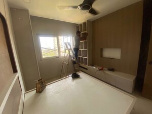 Room in 2 BHK Apartment at Lady Ratan Tower, Worli – for Rent