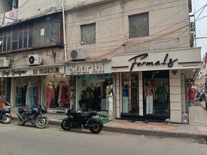 Parking in  Shop at Chandni Chowk – for Rent