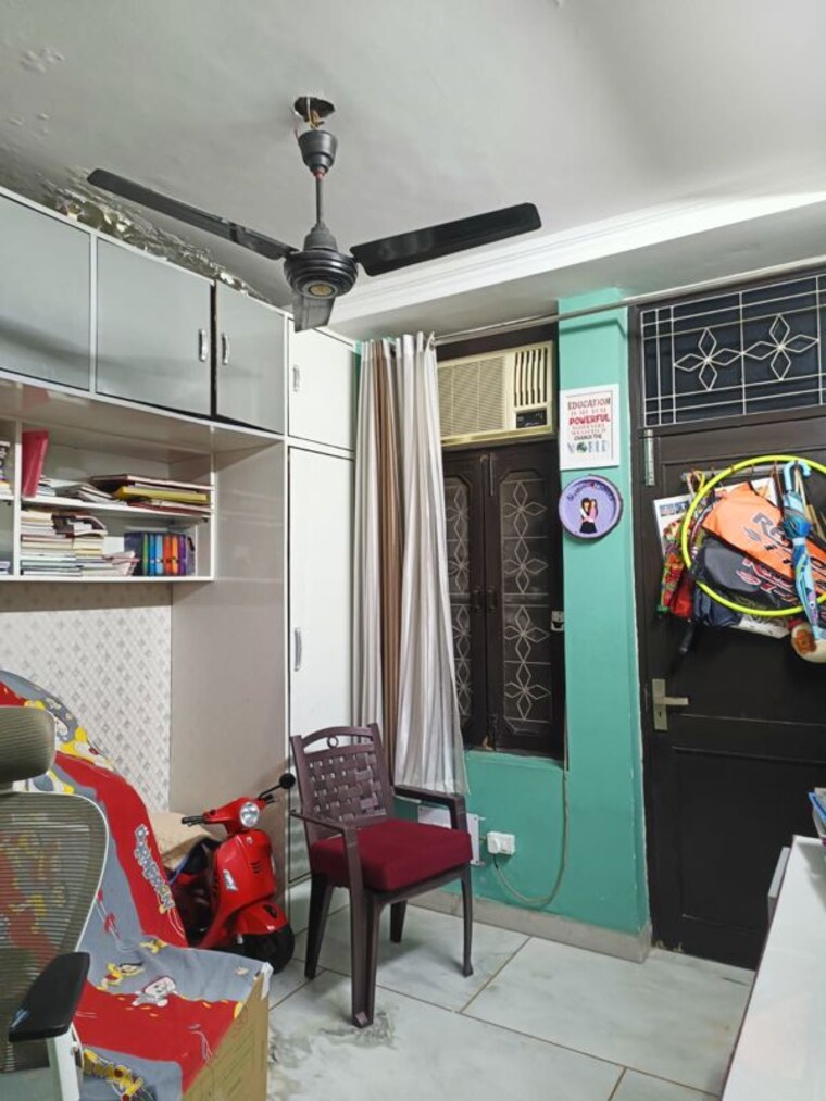 Gym, panchsheel vihar 4 Bedroom 2000 Sq.Ft. Builder Floor In Panchsheel Vihar Delhi 10478205