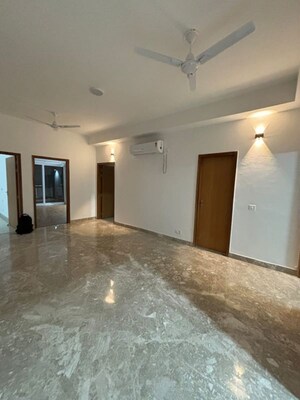 3 BHK Apartment For Rent in BPTP Amstoria, Sector 102
