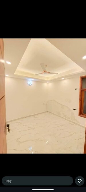 Room in 4 BHK Builder Floor at Malviya Nagar – for Sale