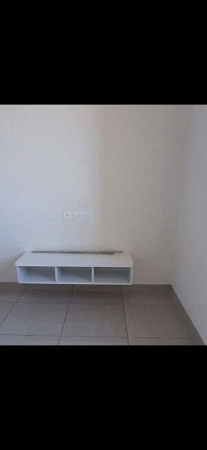 Furnished Amenities in 1 BHK Apartment at Prestige Royale Gardens, Gantiganahalli – for Rent