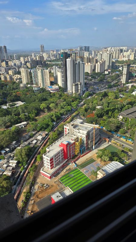 2 BHK 515 Sq.Ft. Apartment in Raymond Ten X Habitat