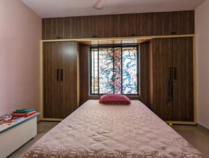 Bedroom in 2 BHK Apartment at Aundh Gaon – for Sale