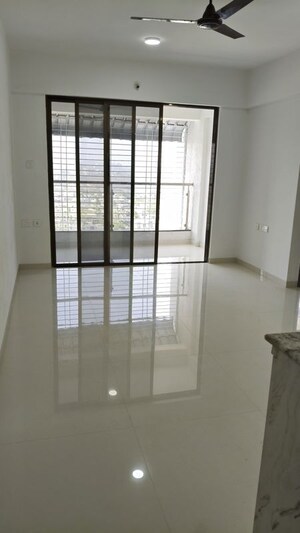 Room in 2.5 BHK Apartment at Wadgaon Sheri – for Rent