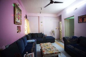 Bedroom in 2 BHK Apartment at Ellisbridge – for Sale