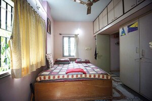 Bedroom in 2 BHK Apartment at Ellisbridge – for Sale