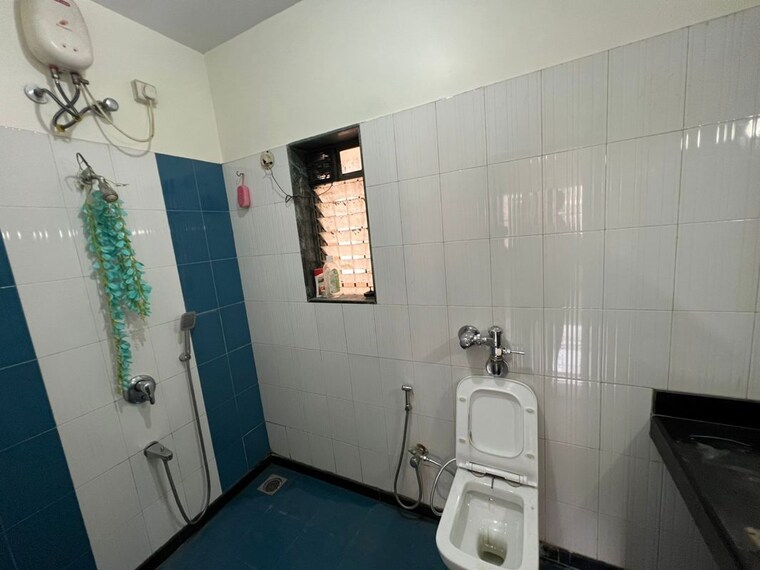Bathroom, starwing-katyayni-residency 3 Bedroom 1350 Sq.Ft. Apartment In Andheri East Mumbai 10478338
