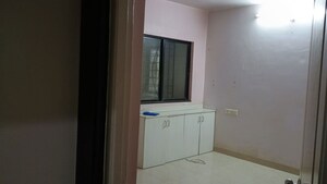 Room in 3.5 BHK Apartment at Aakash Ganga Apartment, Pimple Saudagar – for Rent