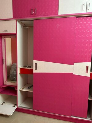 Room in 3 BHK Apartment at SGS Tulip, Uttarahalli – for Rent