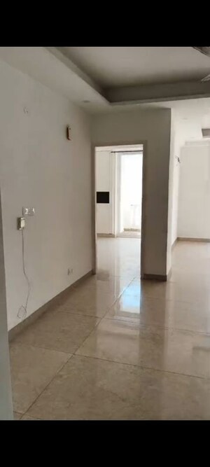 Room in 3 BHK Apartment at Roseate Homes, Ghazipur – for Sale