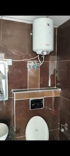 Furnished Amenities in 3 BHK Apartment at Roseate Homes, Ghazipur – for Sale