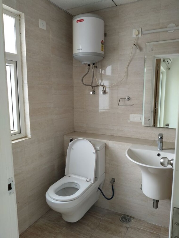 Bathroom, shree-vardhman-victoria 3 Bedroom 1950 Sq.Ft. Apartment In Sector 70 Gurgaon 10478357