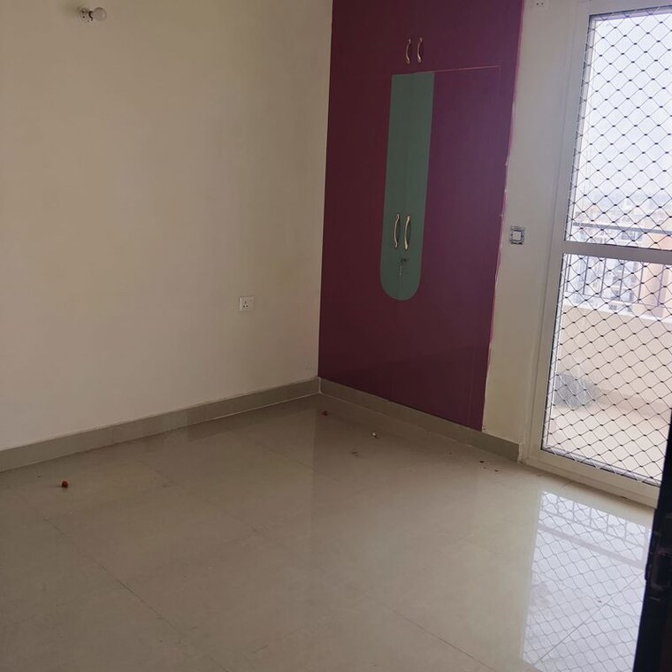 Room, sector 82 3 Bedroom 1700 Sq.Ft. Apartment In Sector 82 Noida 10478359
