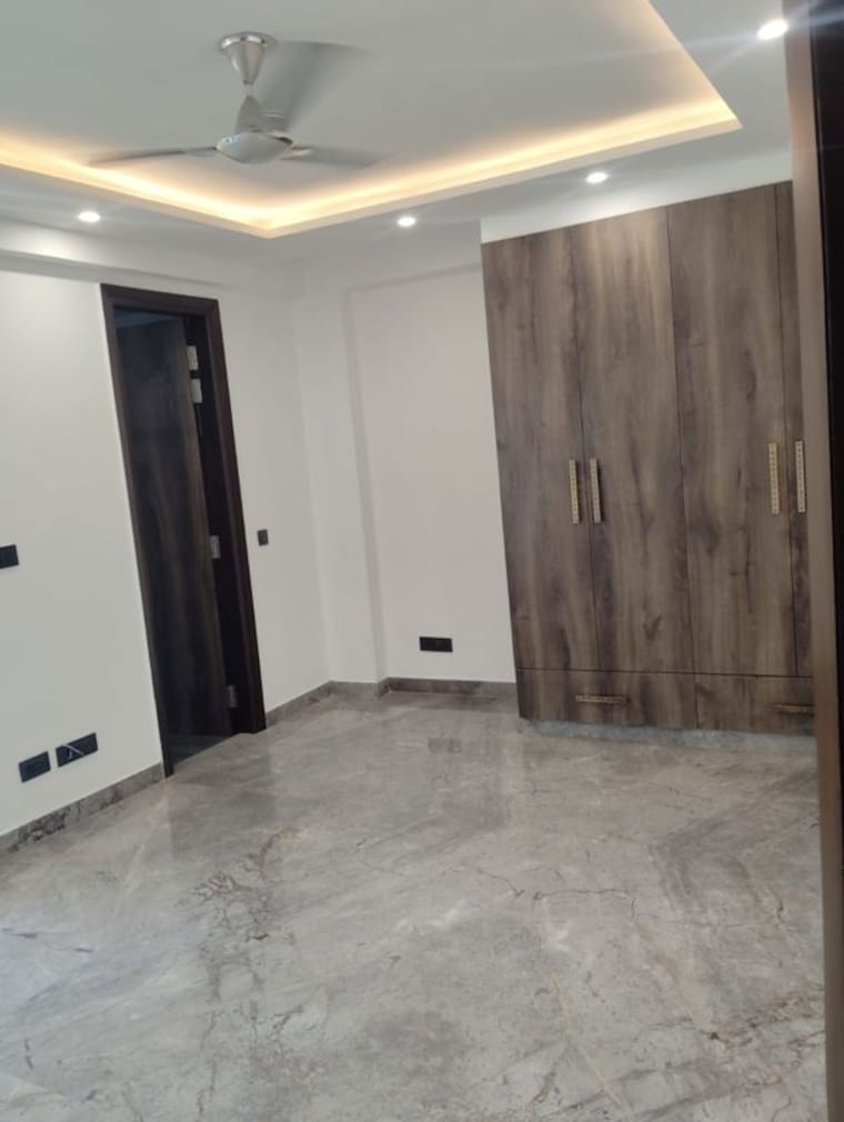 Room, defence colony 3 Bedroom 2200 Sq.Ft. Builder Floor In Defence Colony Delhi 10478419