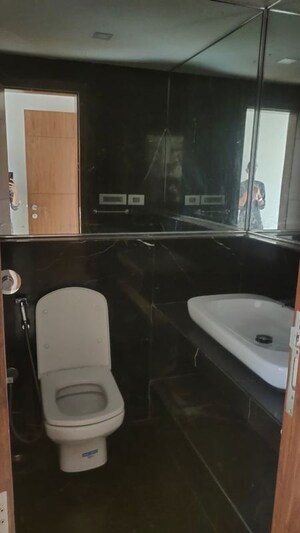 Team Area in 3 BHK Apartment at RNA Continental, Chembur – for Rent