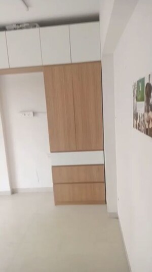 Bedroom in 2 BHK Apartment at Kukreja Estate, Chembur – for Rent