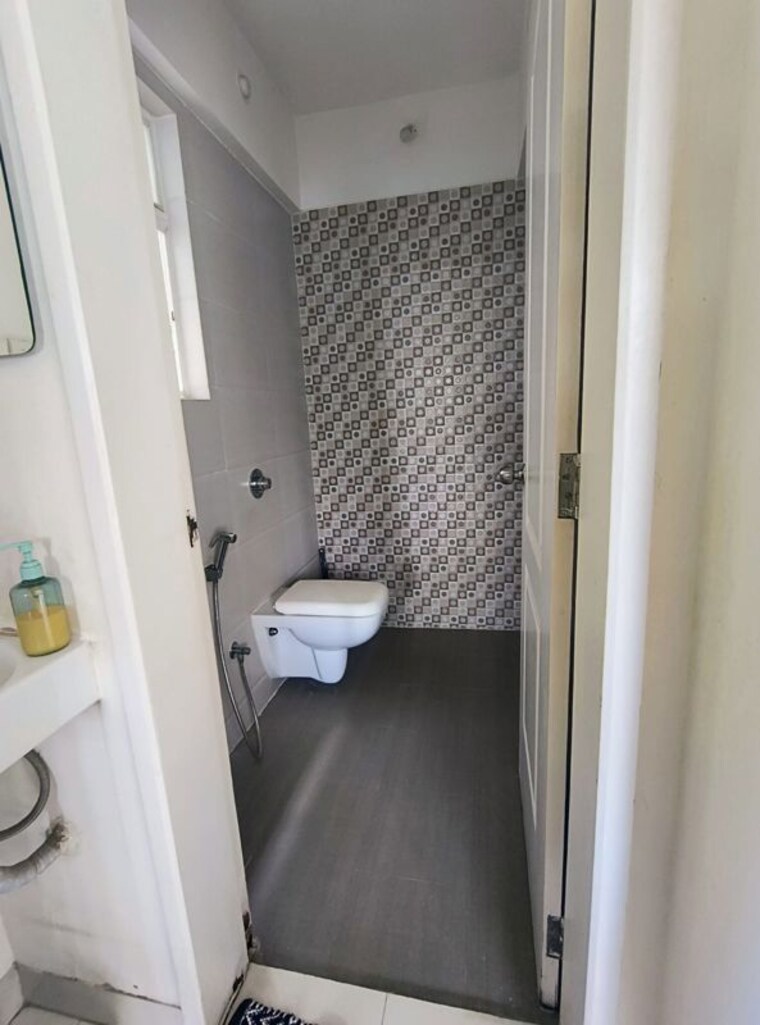 Bathroom, arun-sheth-sanskriti 1 Bedroom 450 Sq.Ft. Apartment In Wakad Pune 10478453