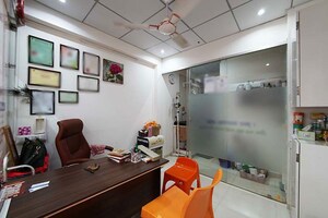 Team Area in  Shop at Ellisbridge – for Sale