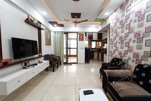 2 BHK Apartment For Sale in Ellisbridge
