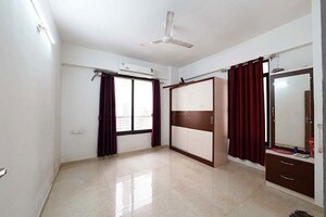 Room in 2 BHK Apartment at Ellisbridge – for Sale