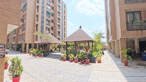 2 BHK Apartment – Exterior View View at Ellisbridge - for Sale
