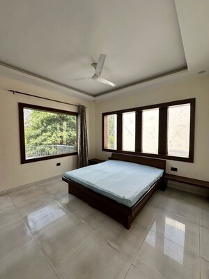 3 BHK Builder Floor For Rent in South City 1