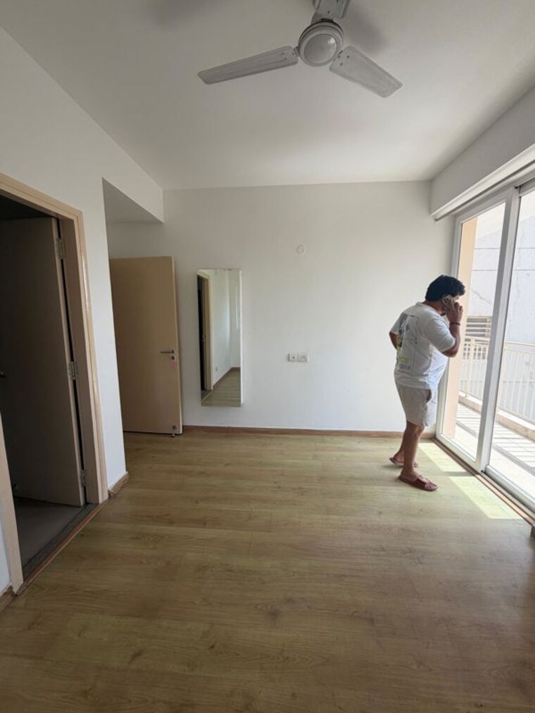 Room, emaar-gurgaon-greens 3 Bedroom 1650 Sq.Ft. Apartment In Sector 102 Gurgaon 10478506