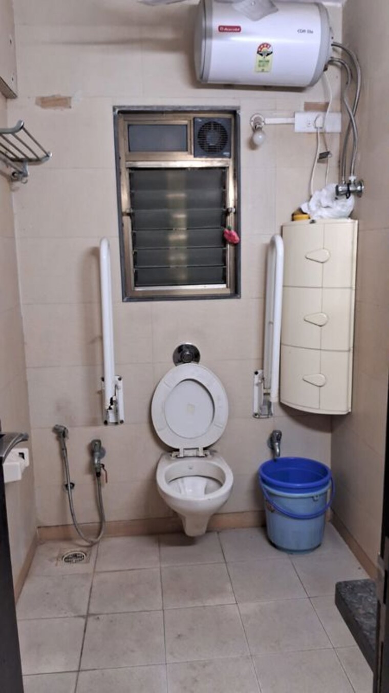 Bathroom, akshaya-plaza 2 Bedroom 720 Sq.Ft. Apartment In Chembur Mumbai 10478479