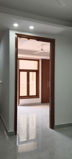 1 BHK Builder Floor For Rent in Neb Sarai