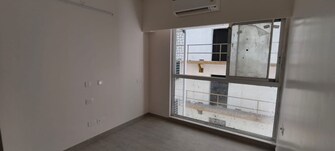 2 BHK + Servant Room 540 Sq.Ft. Apartment in Rustomjee Cleon